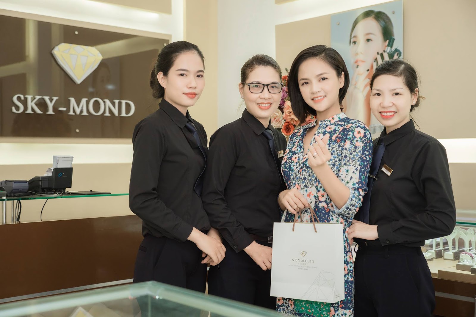 Top 6 Hãng thiết kế nhẫn cưới uy tín nhất Việt Nam