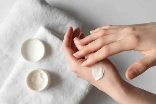 Chăm sóc da tay: Chiến lược phục hồi toàn diện