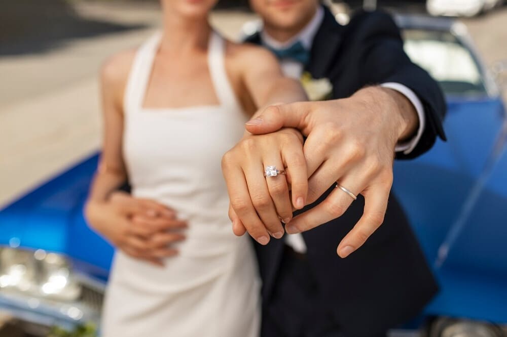 Vì sao nhiều cặp đôi chọn mua nhẫn cưới trong tháng Vía Thần Tài?